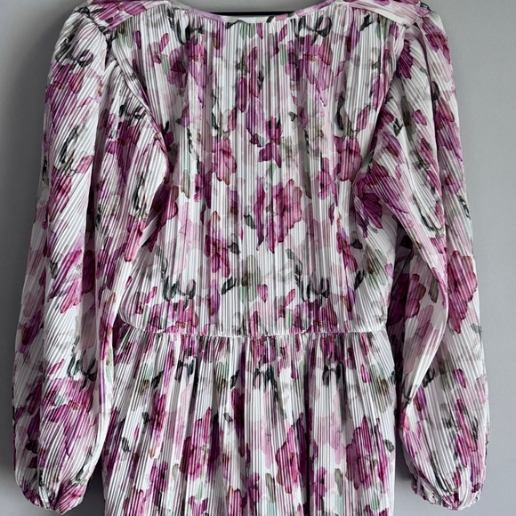 H&M Plissé Pink Watercolor Floral Long Sleeve V-Neck Dress Sz Medium - Picture 9 of 11
